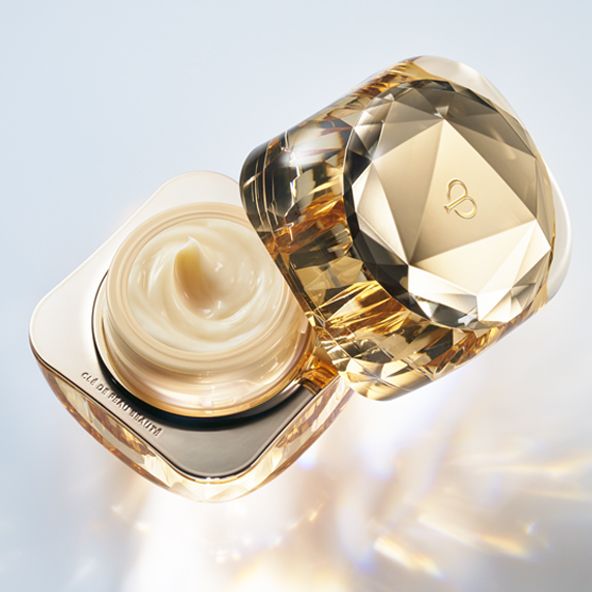 Clé de Peau Beauté